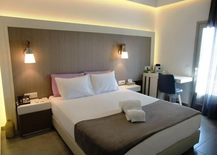 Hotel Platia Fira 