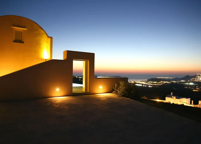 North Santorini - A Luxury Spa Hotel Pyrgos Kallistis