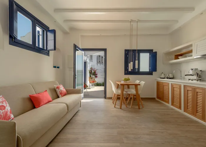 Sea Dream Luxury Home Fira  with Pool