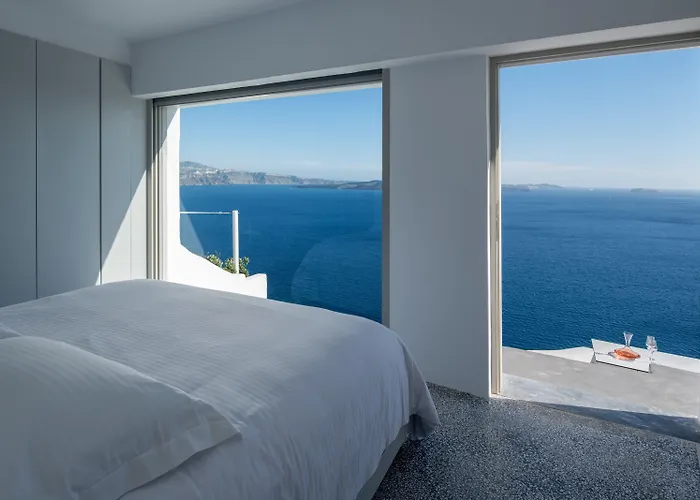 Echoes Luxury Suites Oia 