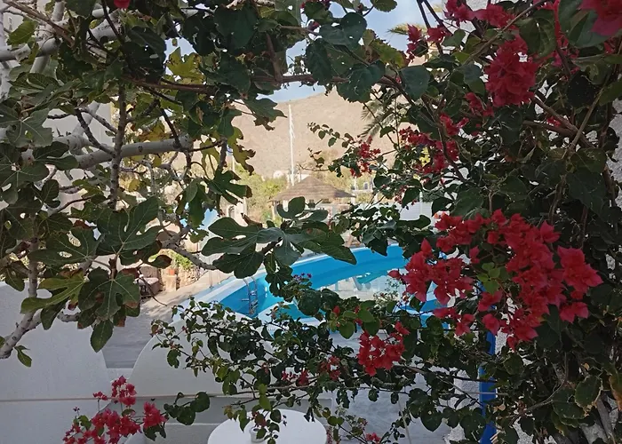 Ξενοδοχεία σε Περίσσα