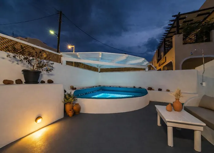 Aether Canava - Heated Pool In The Heart Of Fira