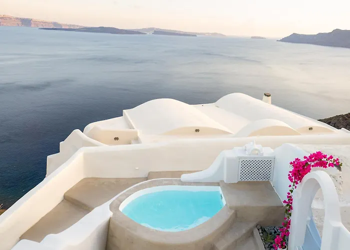 Luxus VIP Suites Oia 