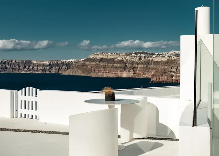Epic View Suites Akrotiri 
