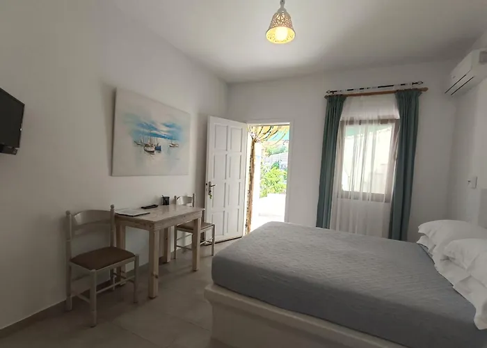 Moschatos Beach House Kamári