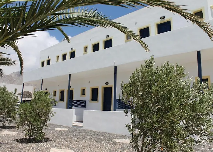 Mary Rooms Perissa 