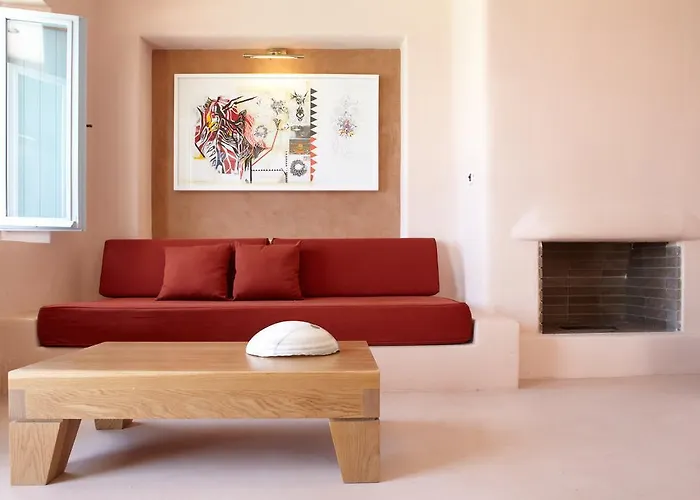 Pyrgos Kallistis Self Catering Holidays near Ancient Thera