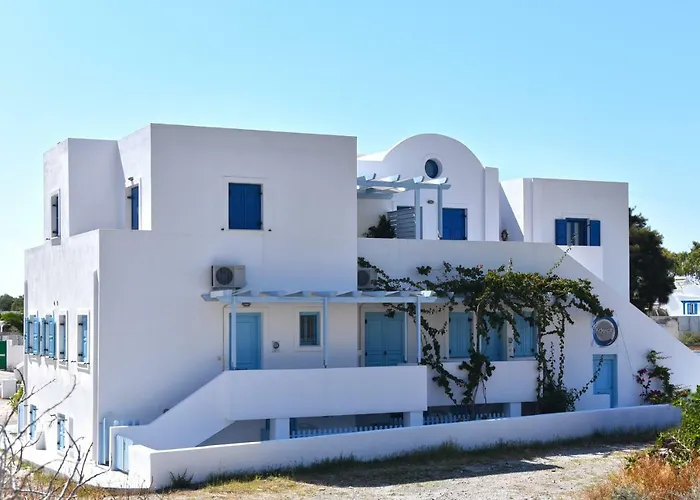 Adelphi Apartments Perissa  che accetta animali