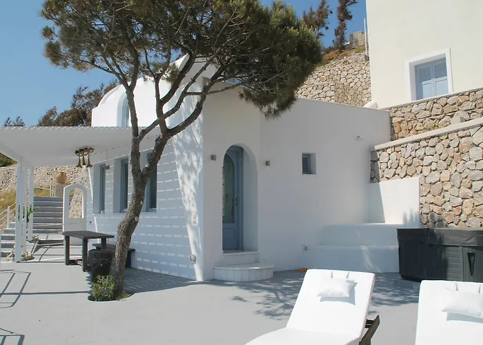 Pyrgos Kallistis hotels near Icons and Ecclesiastical Artefacts
