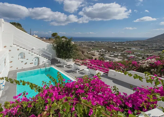 Pet friendly White Cave Private Villa Pyrgos Kallistis
