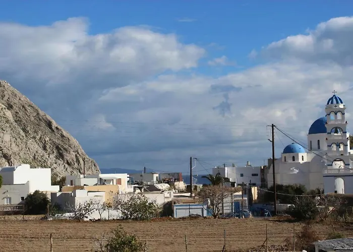 Studios Halaris Perissa  admite animales